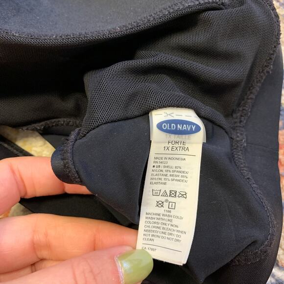 Old Navy Plus Size Black Bikini Top Padded Swim Swimwear Size 1x - Picture 4 of 5